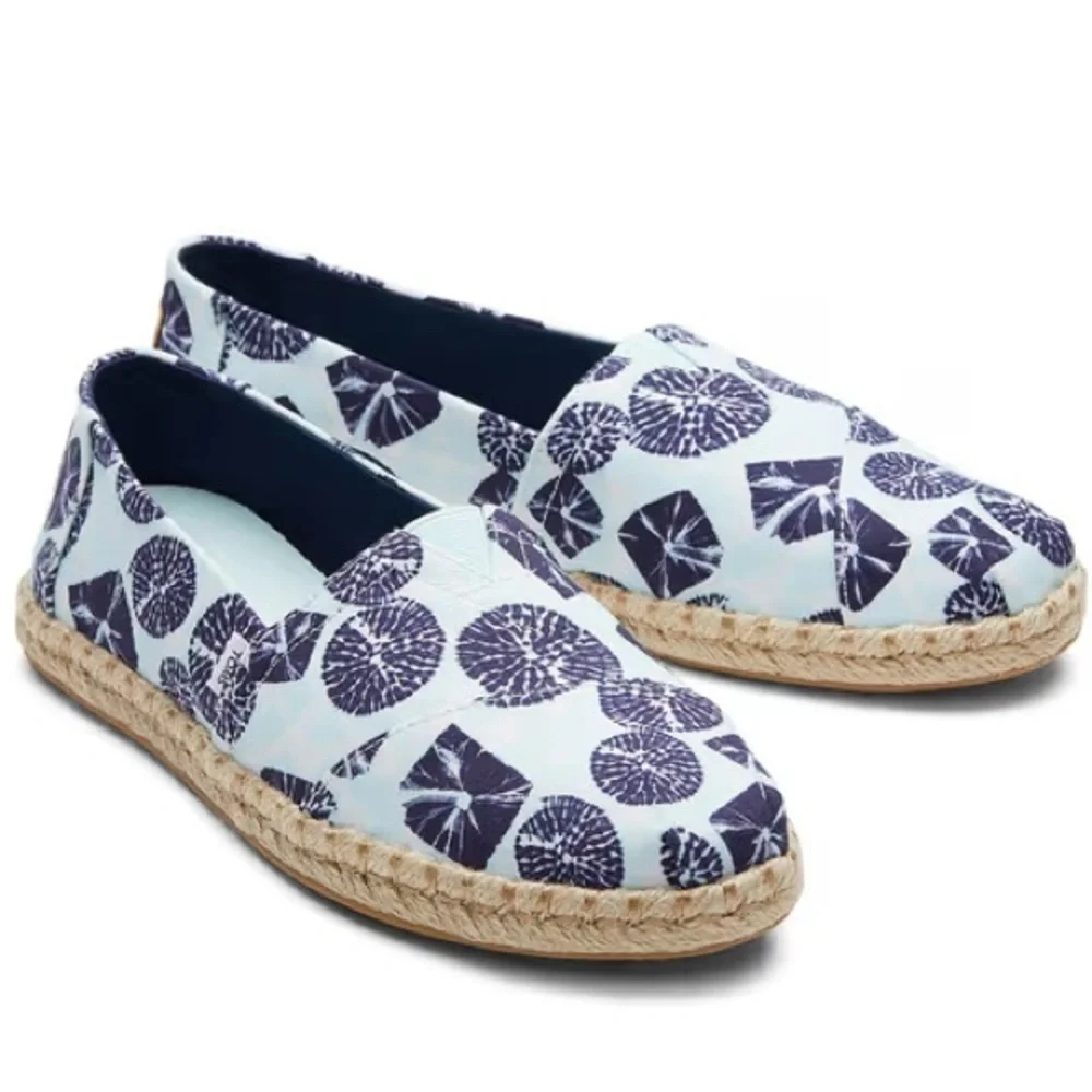 Tom’s Women ALPARGATA ROPE ESPADRILLE Flats Size 6.5 Blue Bohemian Granola Girl